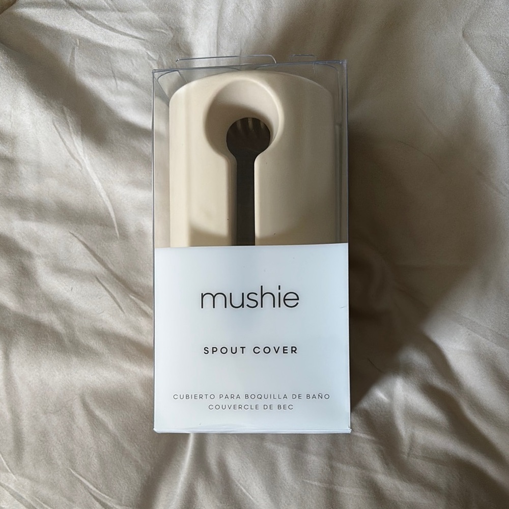 Mushie Cream Spout Cover NWT